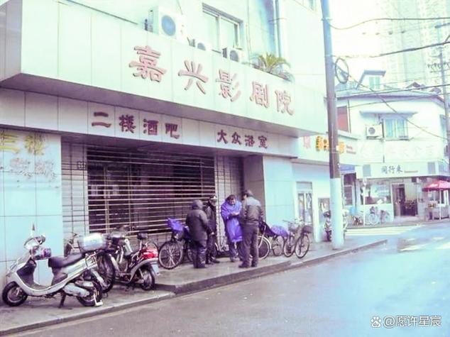 av白丝在线的相关介绍