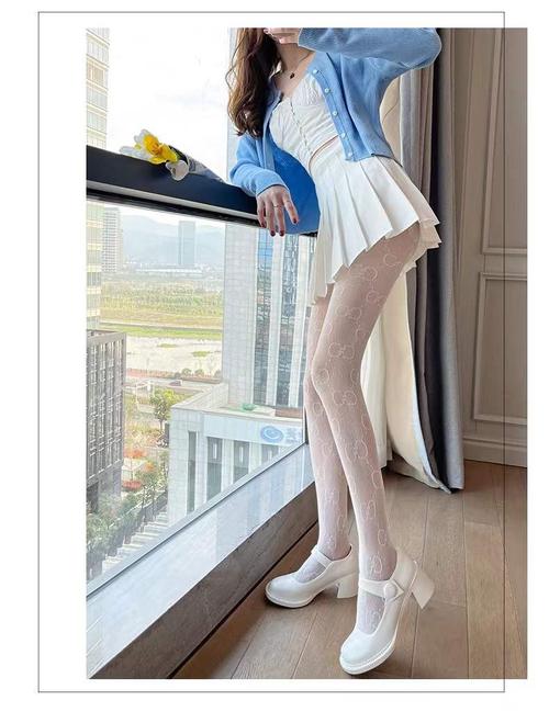 18岁少女毛片在线看的相关介绍