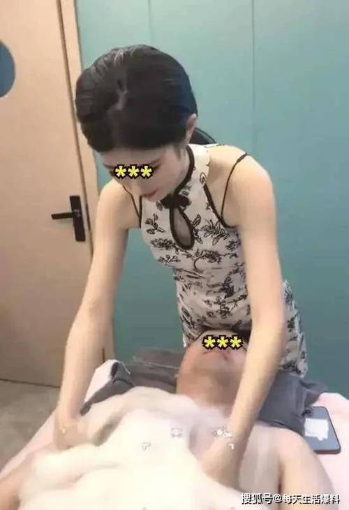 人妻大奶少妇的相关介绍