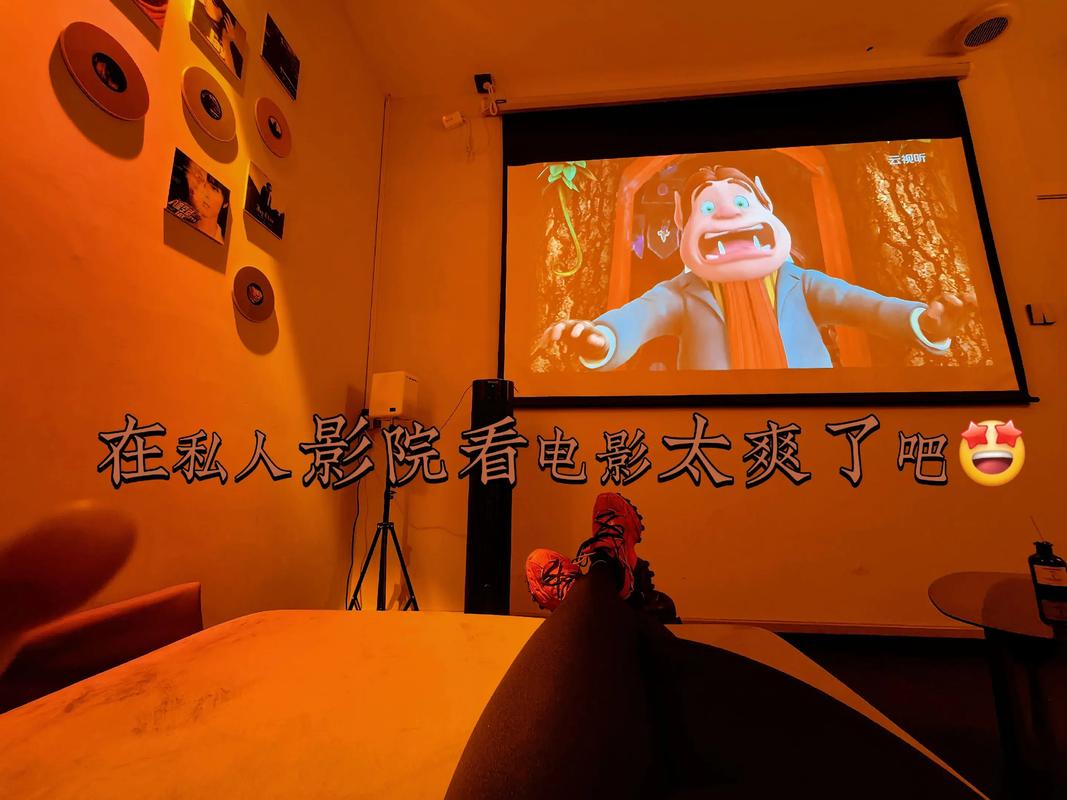 狂插美女老师的相关介绍