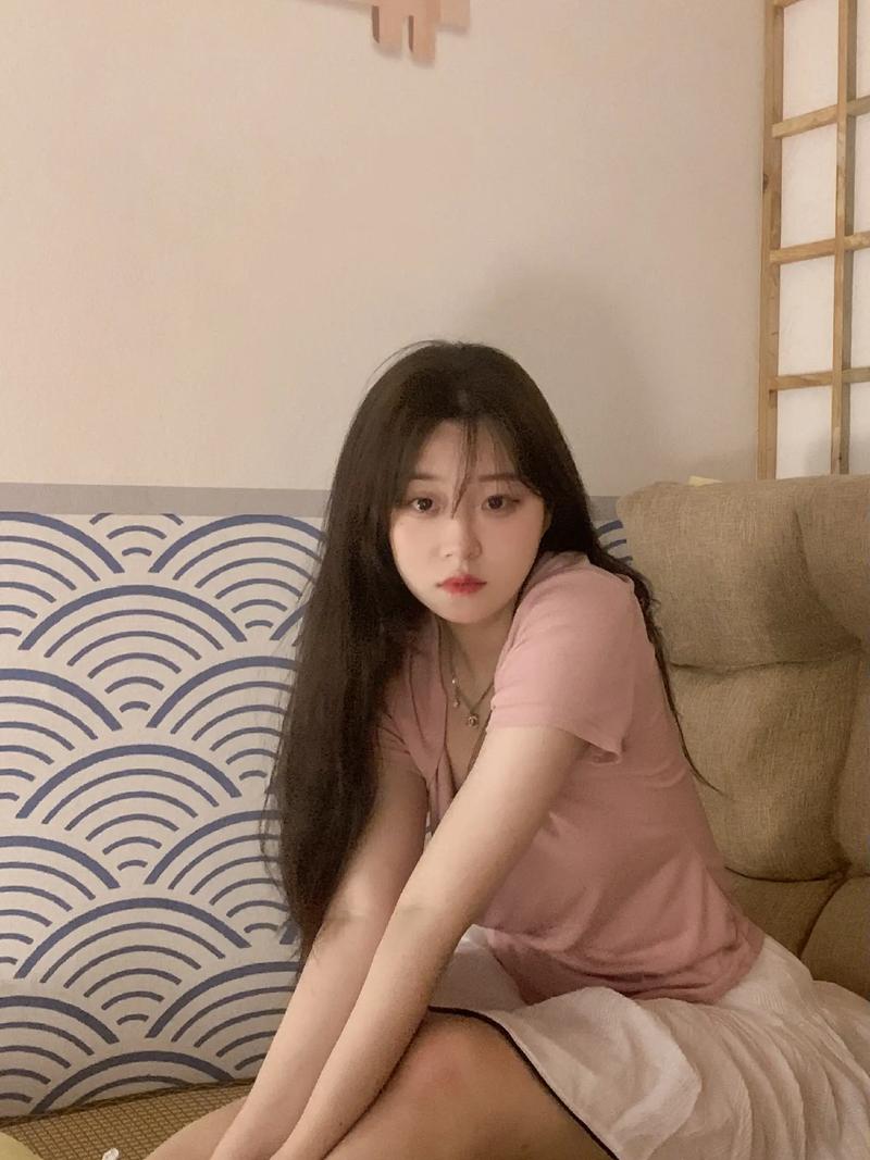 高h调教后宫的相关介绍