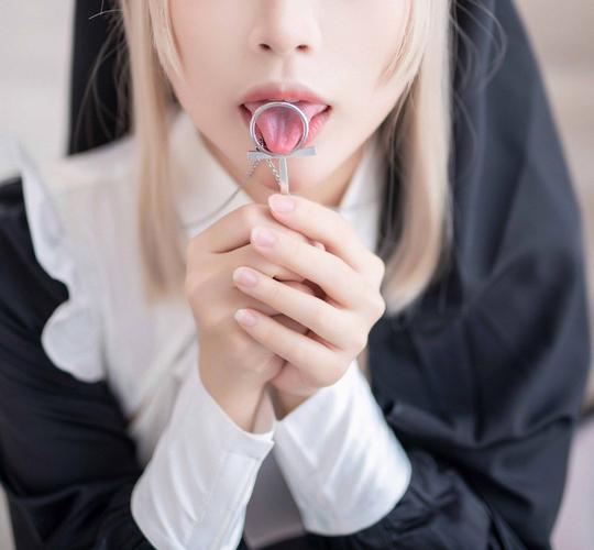xnxnxn美女18老师丝袜的相关介绍