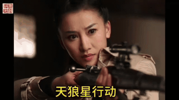 一边亲上面一边摸下面的的相关介绍