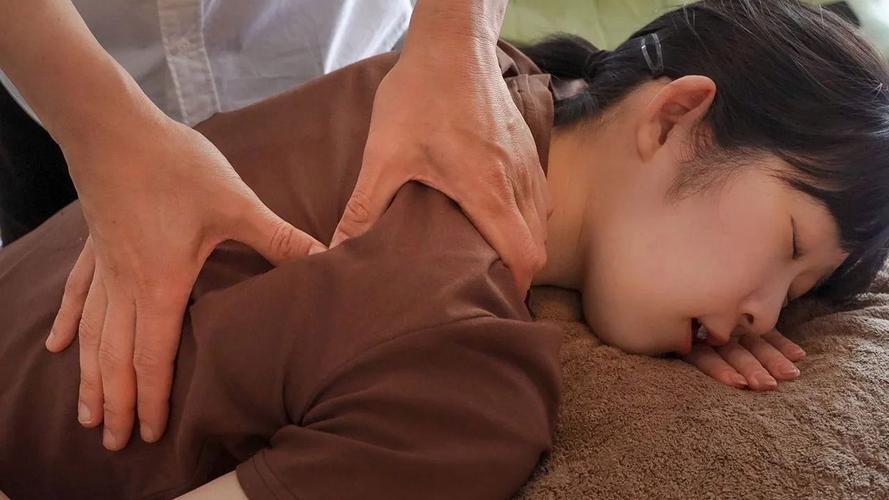 av 臀 后入 美女的相关介绍