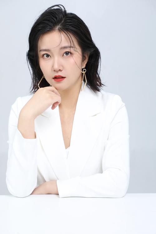 女性下体总有黄色分泌物的相关介绍