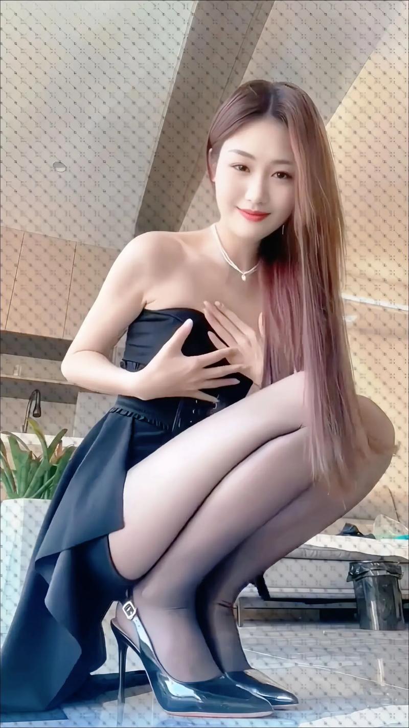 国产丰满熟妇av在线观看的相关介绍