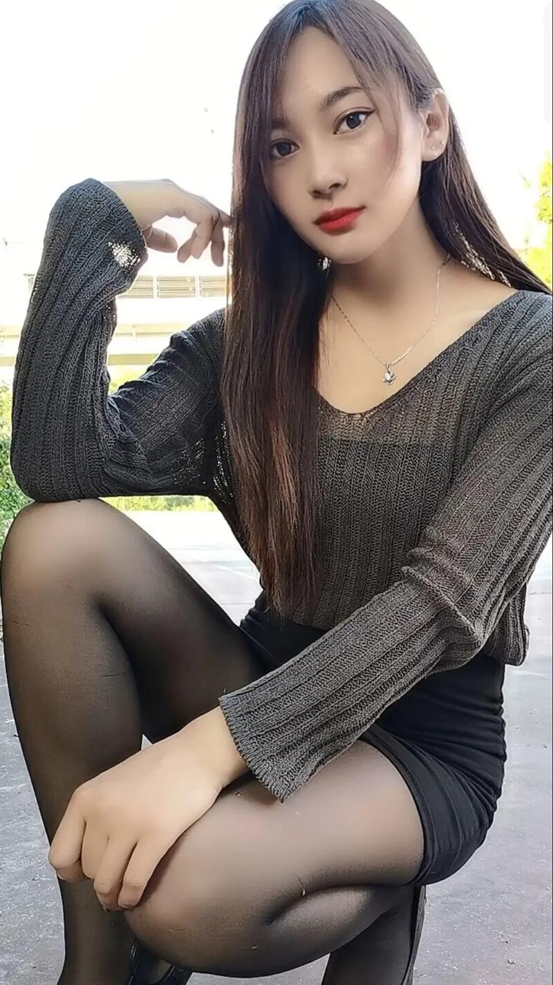 一边摸一边操免费的相关介绍