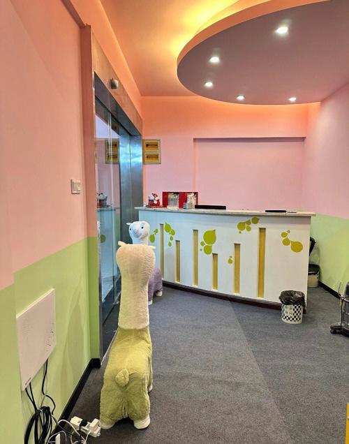 秘书的奶子真大的相关介绍