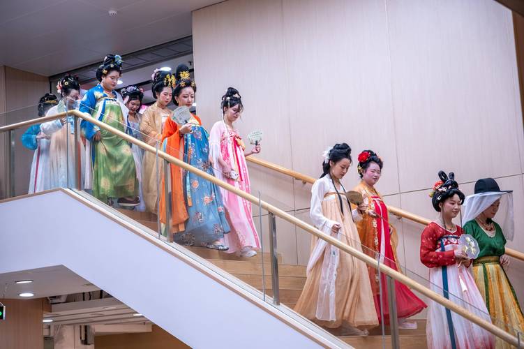 菲律宾老女人毛片的相关介绍