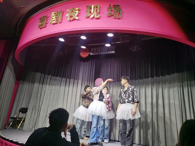 少妇人妻成人在线的相关介绍