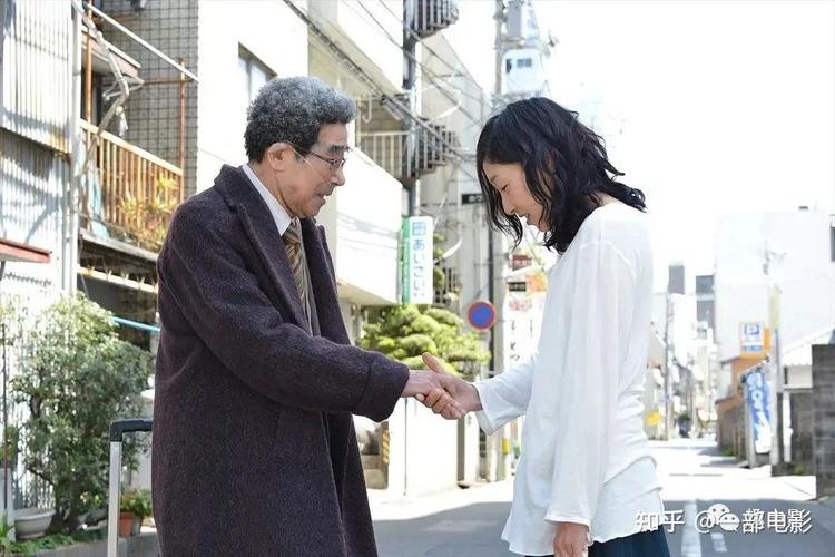 嫩草蜜桃性感人妻少妇av的相关介绍