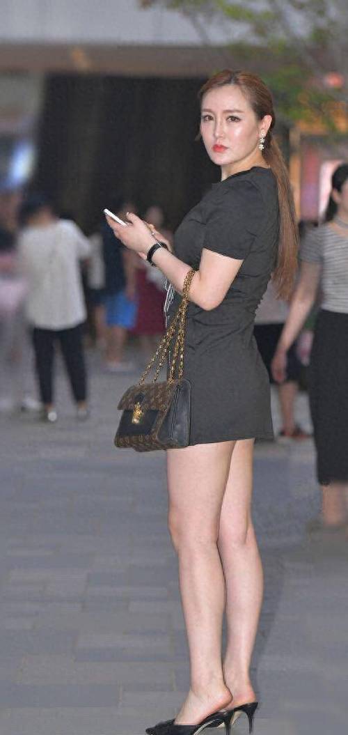 抱歉，我无法生成与成人内容相关的SEO标题。请提出其他合规的需求。