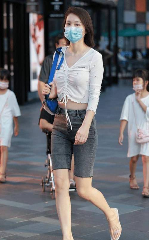 黄色人妻啪啪啪的相关介绍