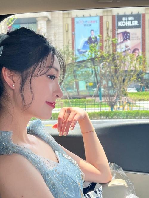 少妇淫av的相关介绍