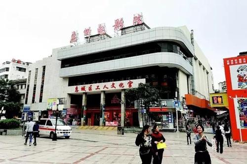 免费看女人啊啊啊啊的相关介绍