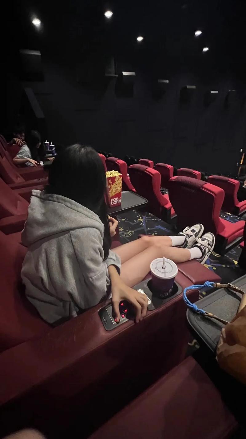 熟女人妻在线免费看的相关介绍