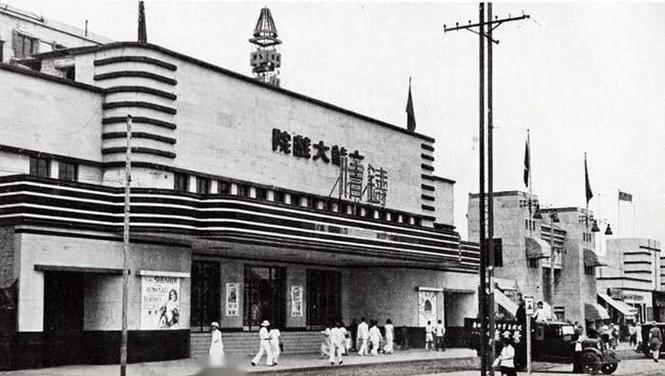 大尺度国模写真的相关介绍