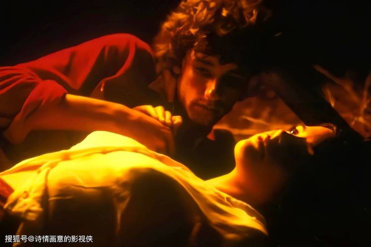 少妇大尺度写真私密照的相关介绍