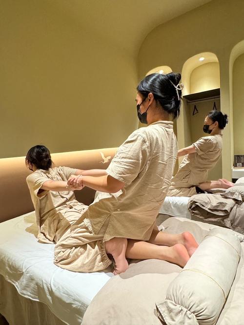 熟女啪啪啪啪的相关介绍