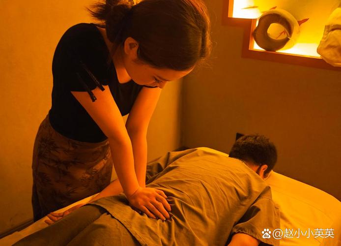 黑丝av综合的相关介绍