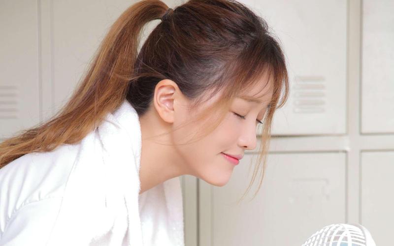 我要看黑丝黄片的相关介绍